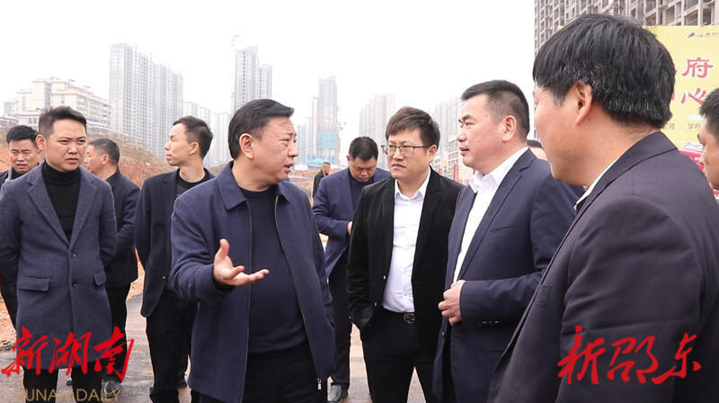 周玉凡调研项目建设情况_邵阳头条网